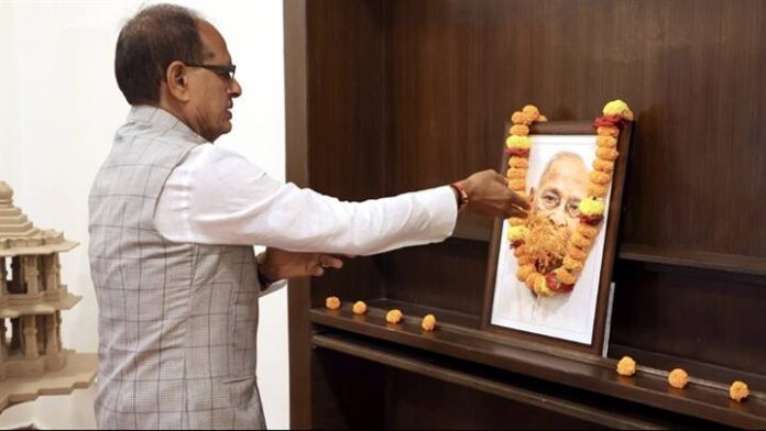 CM Shri Chouhan pays tribute to revered Pyarelal Ji Khandelwal on his death anniversary