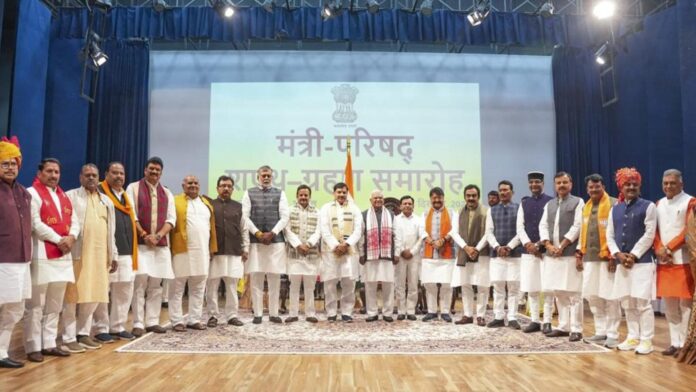 Prahlad Patel, Kailash Vijayvargiya among 28 inducted as Madhya Pradesh ministers