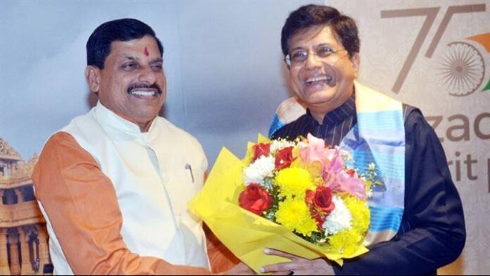 Chief Minister Dr. Yadav holds discussion with Union Minister Shri Goyal
